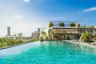 Rooftop Infinity Pool